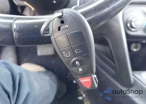 2013 Dodge Dart Sxt z USA, uszkodzony, nr VIN 1C3CDFBAXDD289966